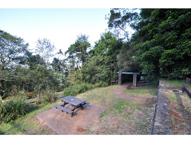 13 Palm Grove Avenue, Eagle Heights QLD 4271