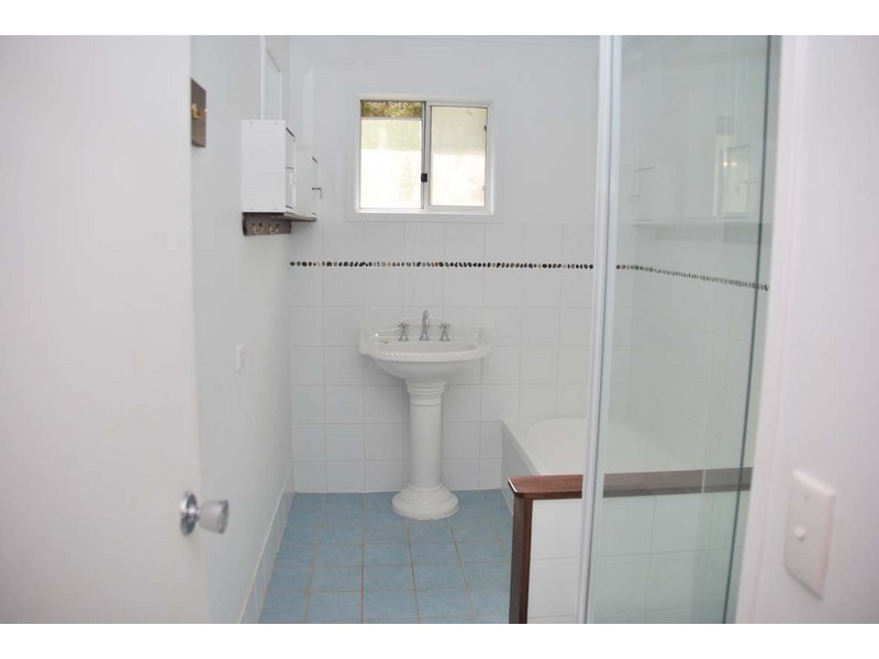 24 Ocean View Parade, Tamborine Mountain QLD 4272