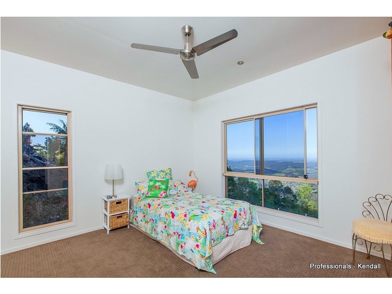 8 Wildflower Court, Tamborine Mountain QLD 4272