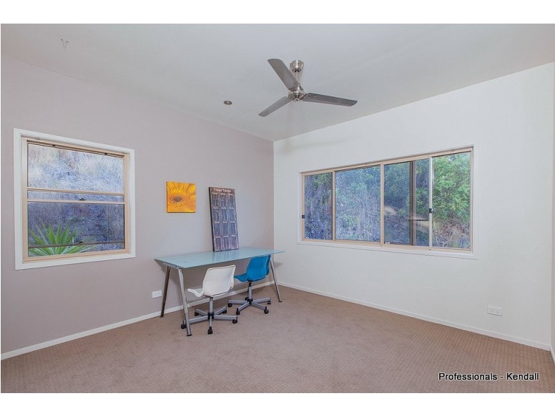 8 Wildflower Court, Tamborine Mountain QLD 4272