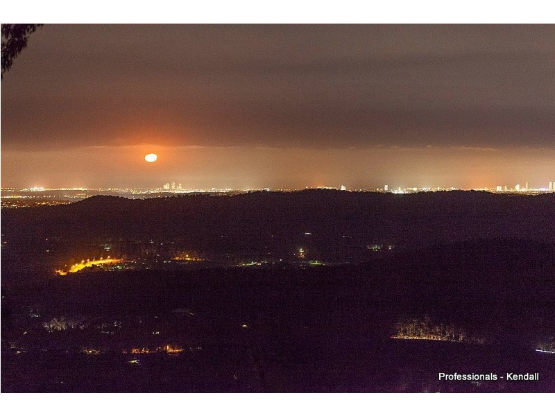 8 Wildflower Court, Tamborine Mountain QLD 4272