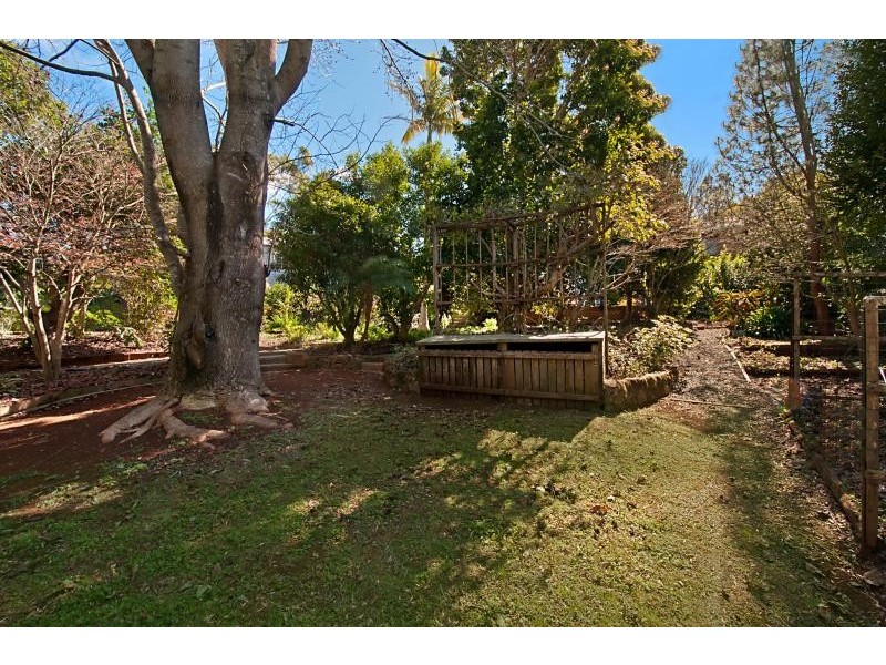 23 Ocean View Parade, Tamborine Mountain QLD 4272