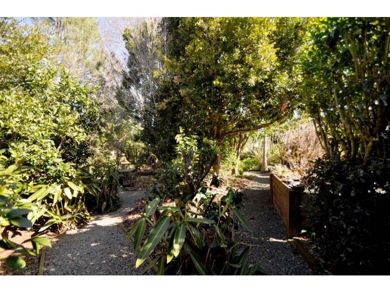 23 Ocean View Parade, Tamborine Mountain QLD 4272