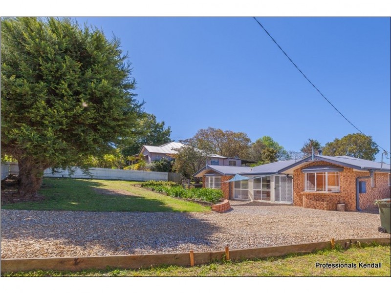 207 MacDonnell Road, Tamborine Mountain QLD 4272