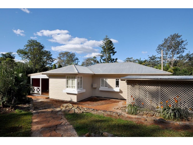 2 Kidd Street, North Tamborine QLD 4272