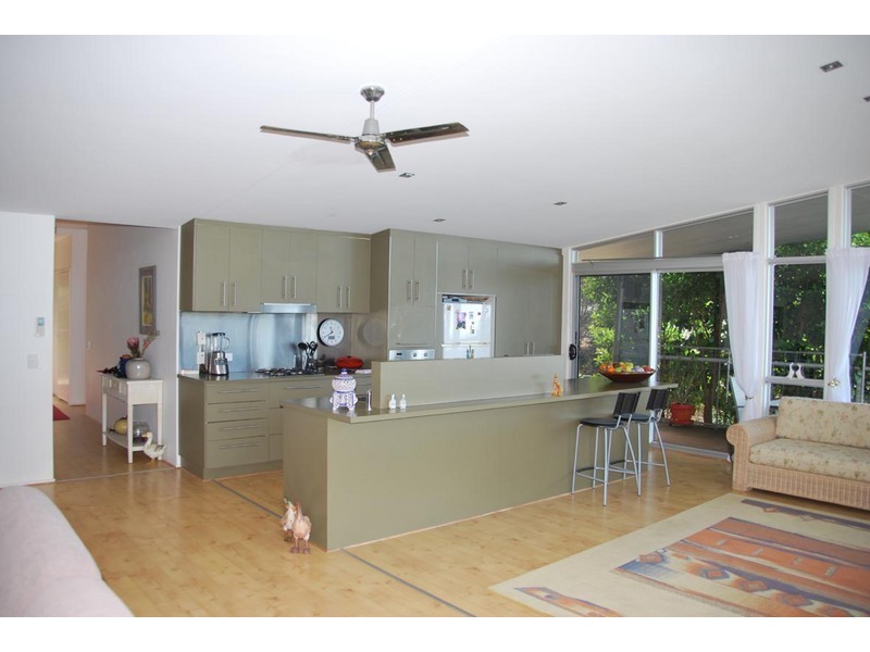 94 Contour Road, Eagle Heights QLD 4271