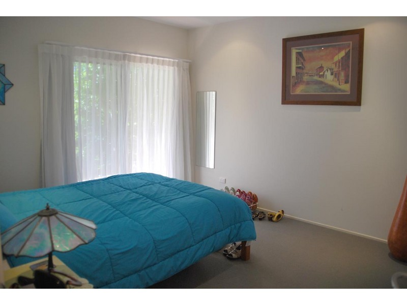 94 Contour Road, Eagle Heights QLD 4271