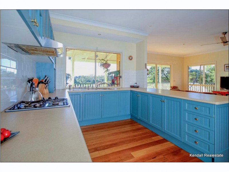 17 Benowa Street, Tamborine Mountain QLD 4272