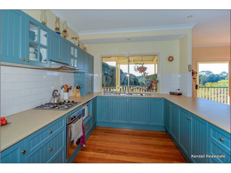 17 Benowa Street, Tamborine Mountain QLD 4272