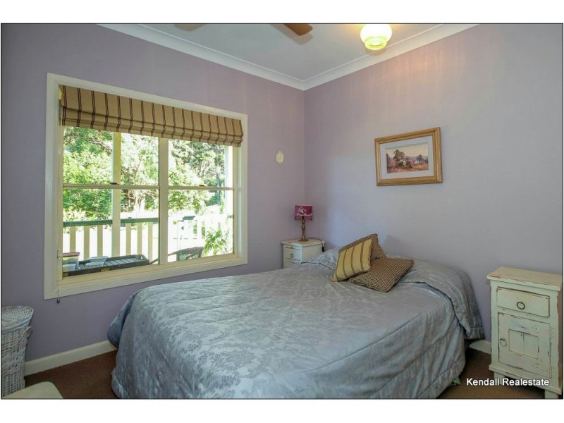 17 Benowa Street, Tamborine Mountain QLD 4272