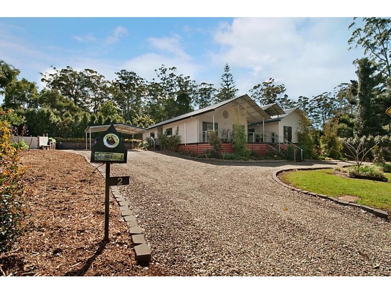 2 Freemont Drive, Tamborine Mountain QLD 4272