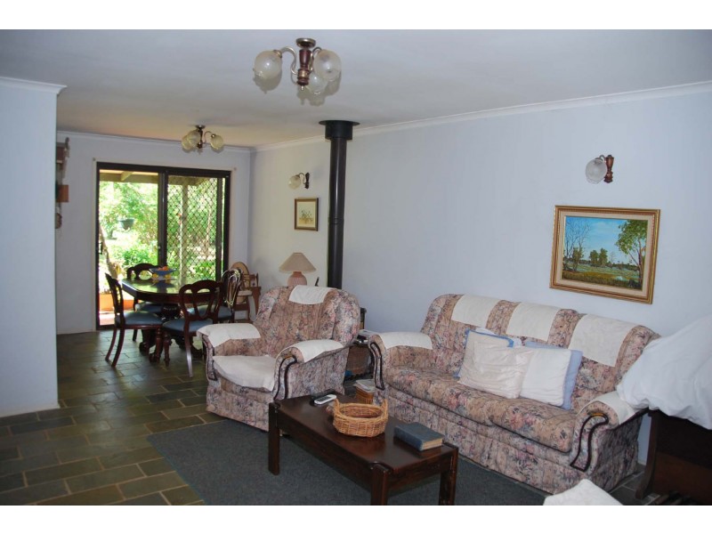 20 Esme Street, North Tamborine QLD 4272