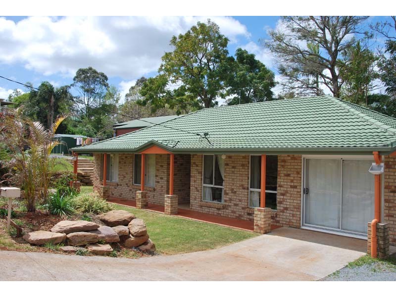8 Lookout Parade, Tamborine Mountain QLD 4272