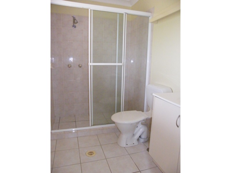 8 Lookout Parade, Tamborine Mountain QLD 4272