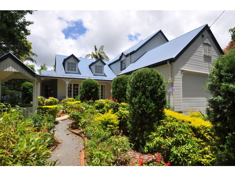 33 Southport Avenue, Eagle Heights QLD 4271