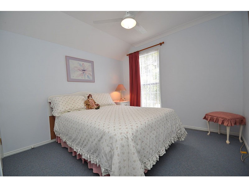 33 Southport Avenue, Eagle Heights QLD 4271