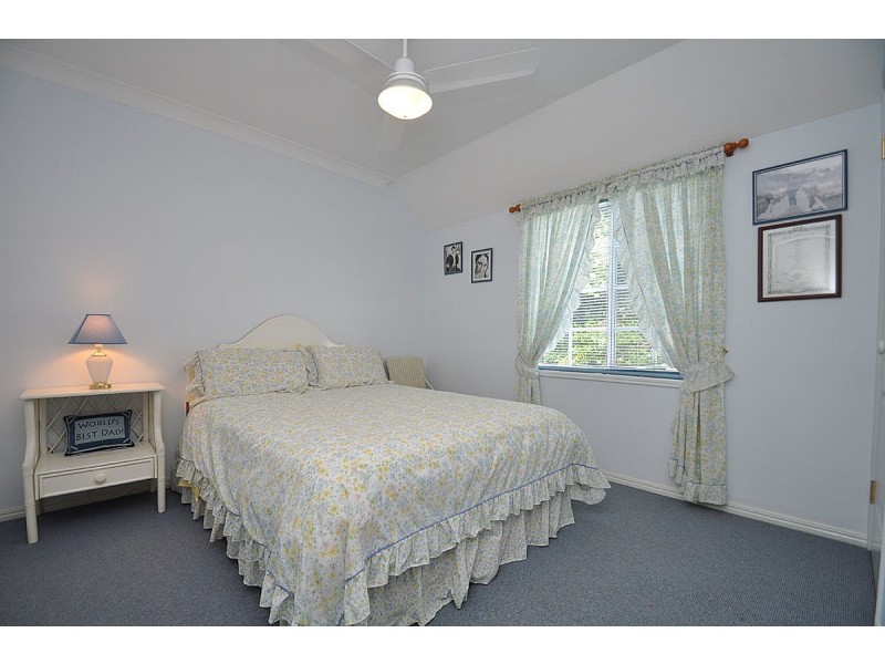 33 Southport Avenue, Eagle Heights QLD 4271