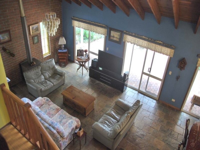 2 Power Parade, Tamborine Mountain QLD 4272