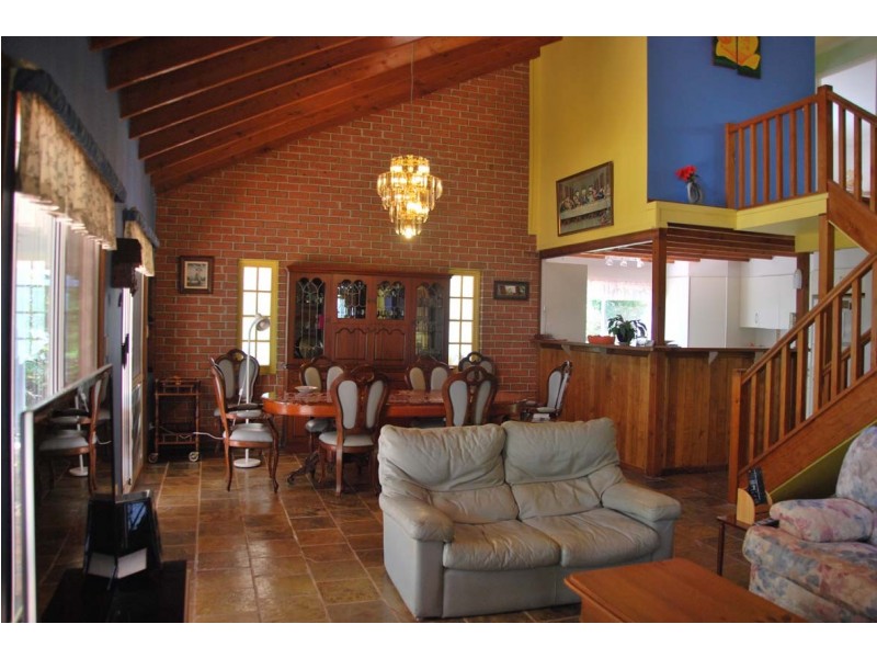 2 Power Parade, Tamborine Mountain QLD 4272