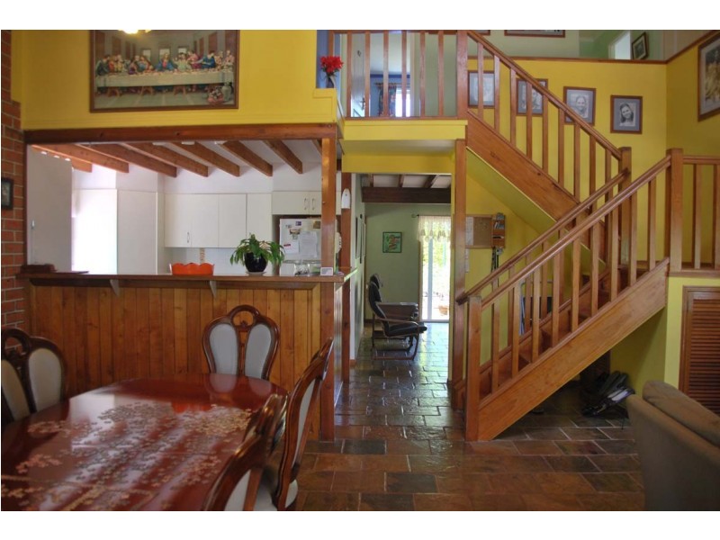 2 Power Parade, Tamborine Mountain QLD 4272