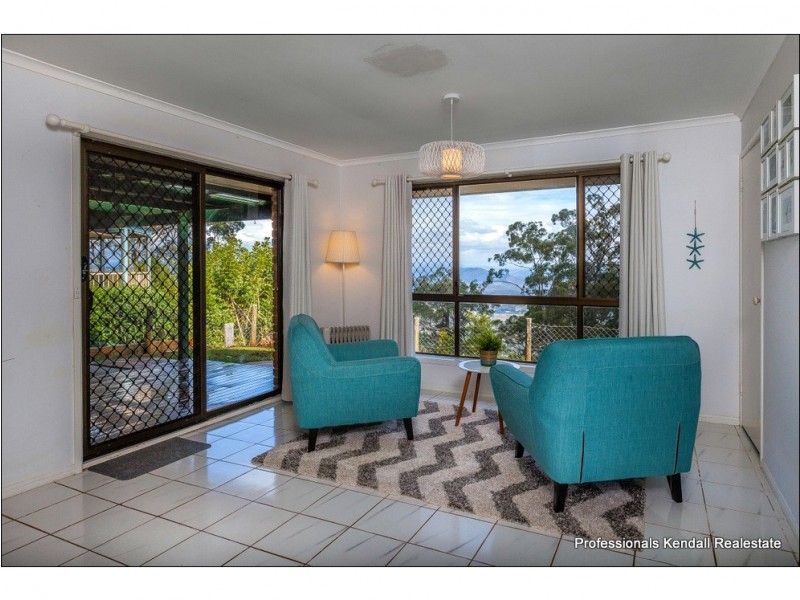218 Beacon Road, Tamborine Mountain QLD 4272