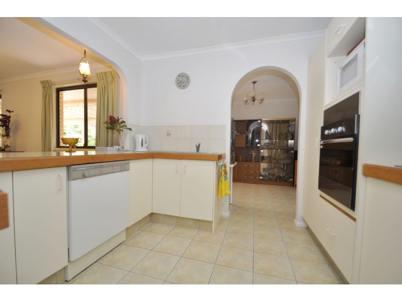 44 MacDonnell Road, Eagle Heights QLD 4271