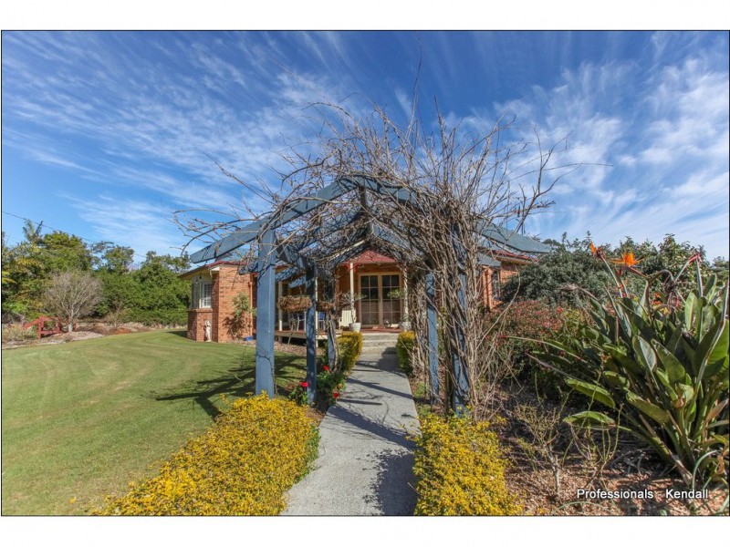 60 Bateke Road, Tamborine Mountain QLD 4272