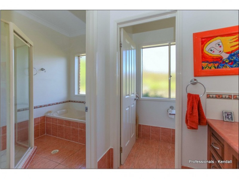 60 Bateke Road, Tamborine Mountain QLD 4272