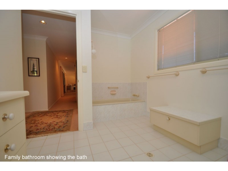 44 Power Parade, Tamborine Mountain QLD 4272