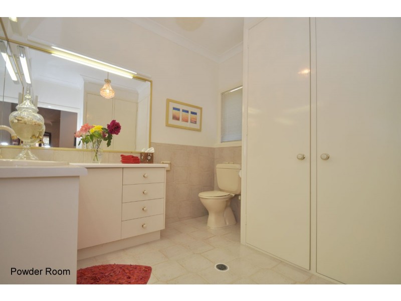 44 Power Parade, Tamborine Mountain QLD 4272