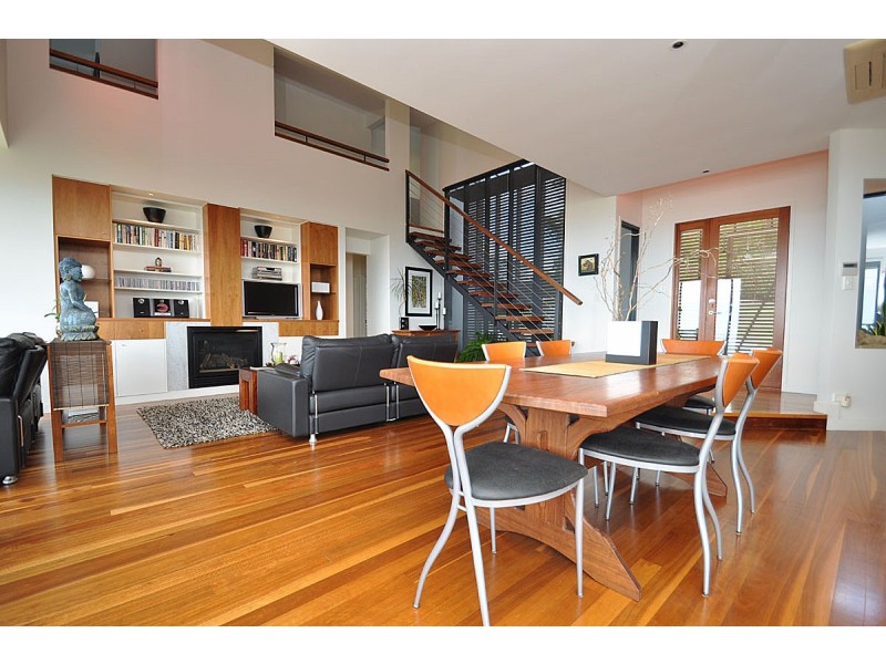99 Guanaba Road, Tamborine Mountain QLD 4272
