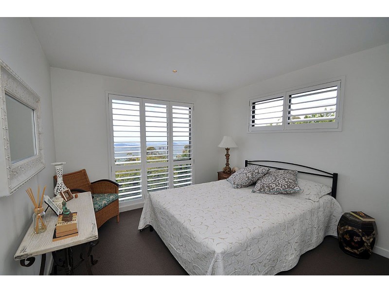 99 Guanaba Road, Tamborine Mountain QLD 4272