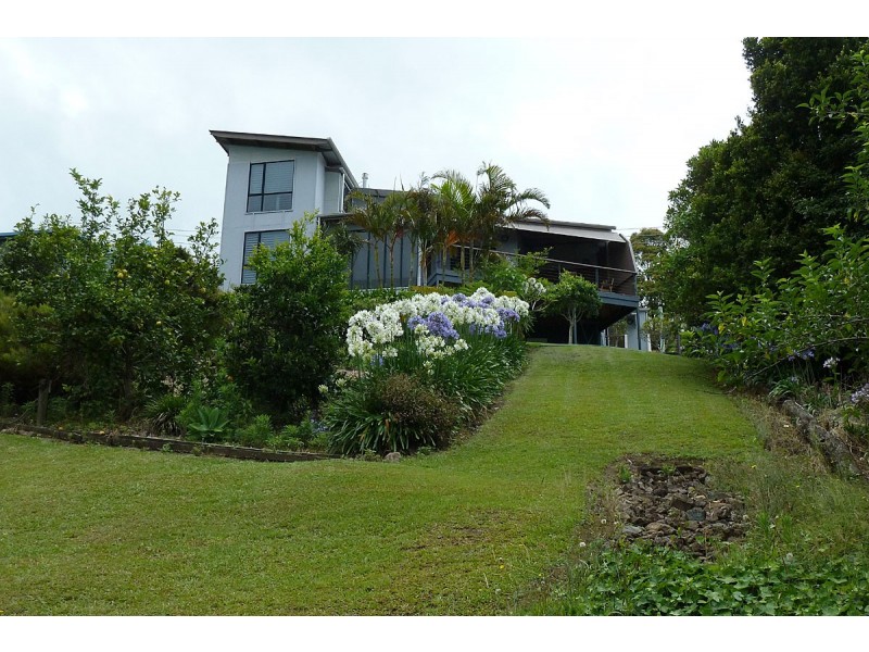 99 Guanaba Road, Tamborine Mountain QLD 4272