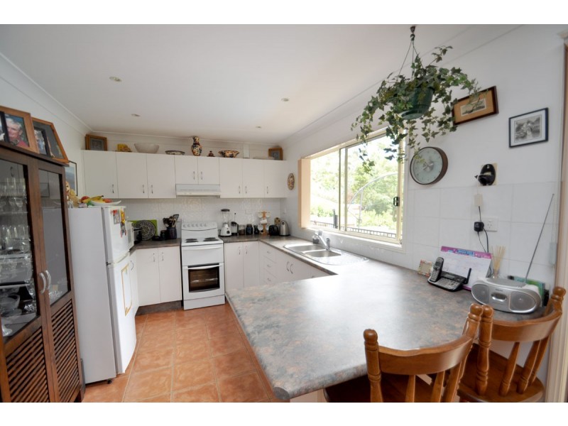 13 Forsythia Drive, Eagle Heights QLD 4271