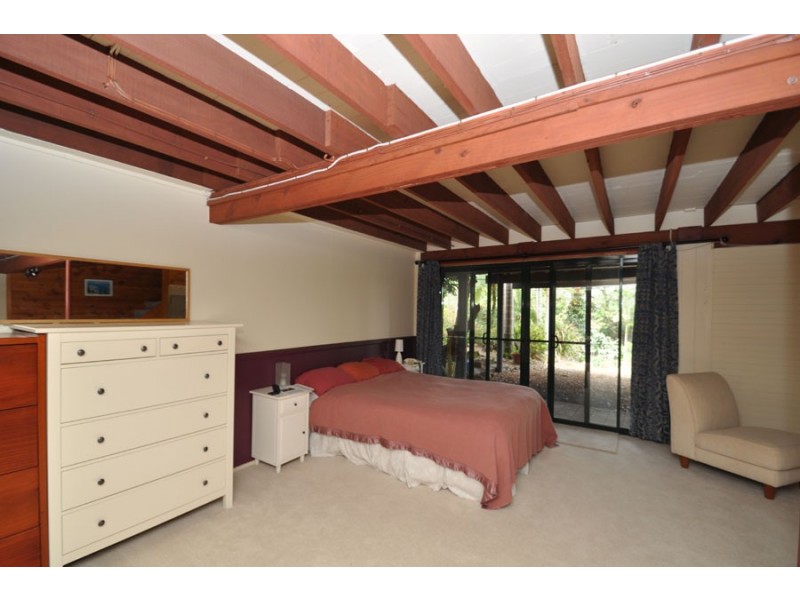 16 Ocean View Parade, Tamborine Mountain QLD 4272