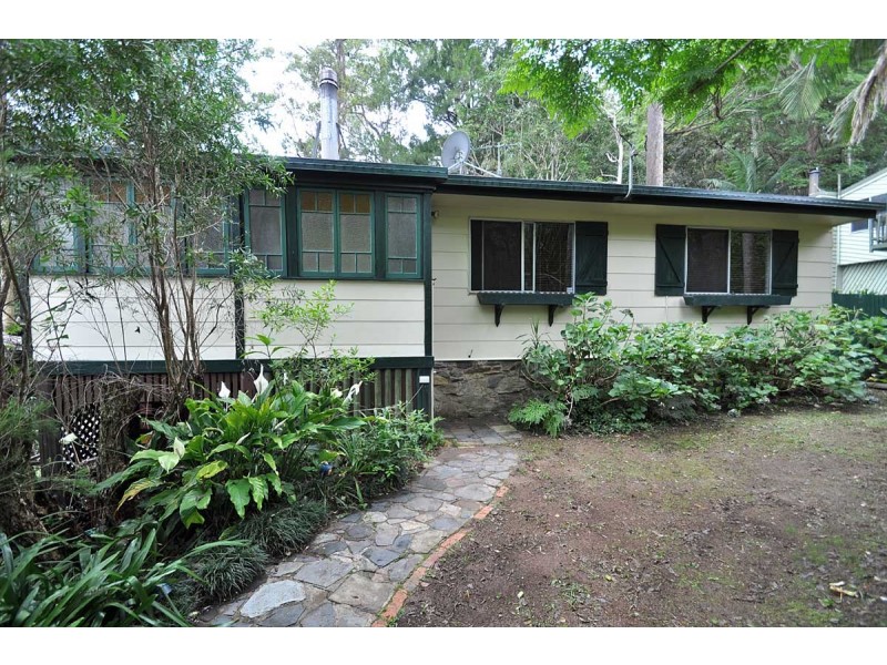 9 Kinabalu Drive, Eagle Heights QLD 4271