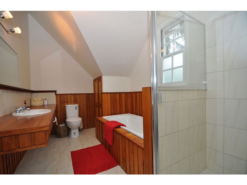 Eagle Heights QLD 4271