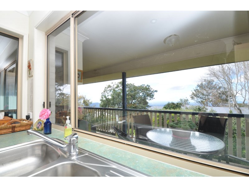 40 Paradise Drive, Eagle Heights QLD 4271