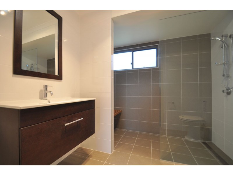 Eagle Heights QLD 4271