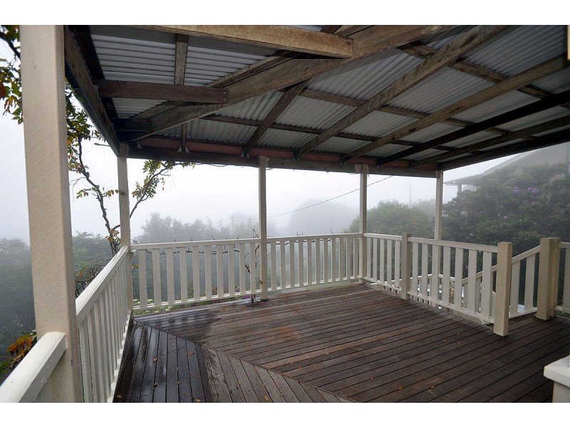 8 Elbert Court, Eagle Heights QLD 4271