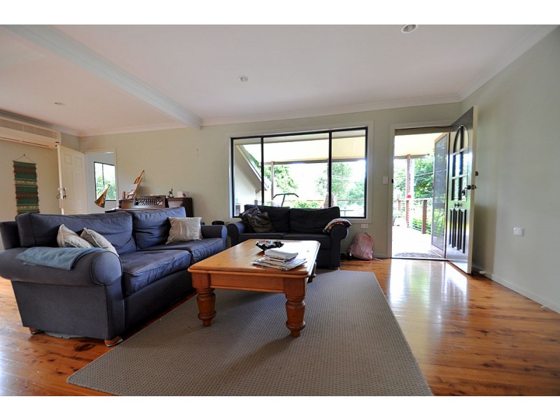 28 Stradbroke Avenue, Eagle Heights QLD 4271