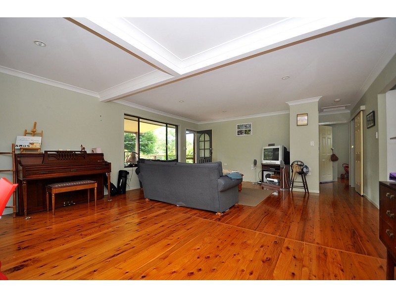 28 Stradbroke Avenue, Eagle Heights QLD 4271
