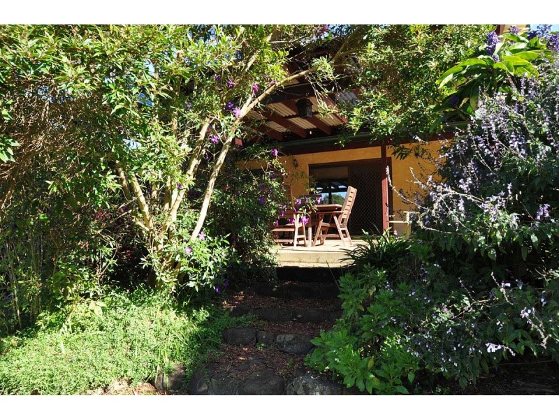 49 Benowa Street, Tamborine Mountain QLD 4272