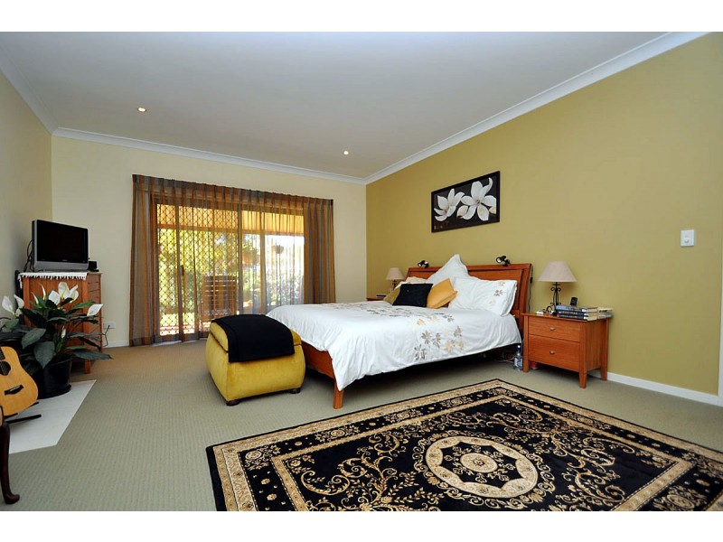 49 Benowa Street, Tamborine Mountain QLD 4272