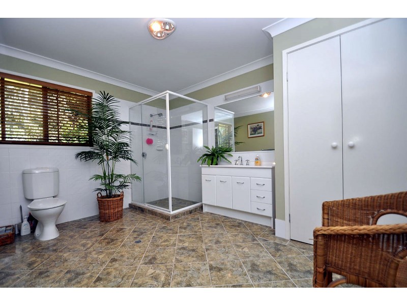 49 Benowa Street, Tamborine Mountain QLD 4272