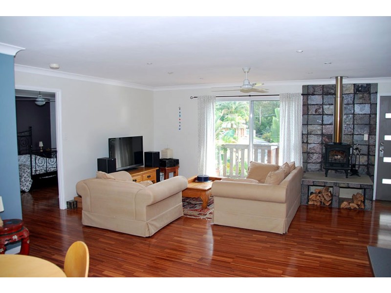 13 Teton Court, Eagle Heights QLD 4271