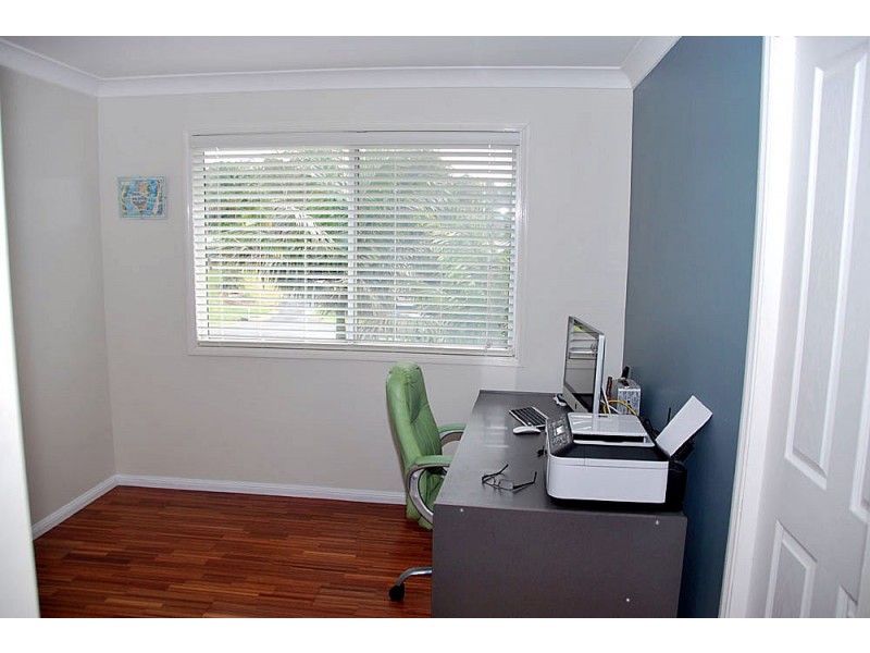 13 Teton Court, Eagle Heights QLD 4271