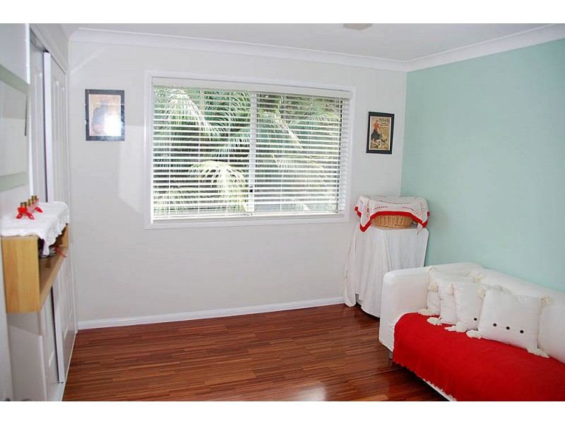 13 Teton Court, Eagle Heights QLD 4271