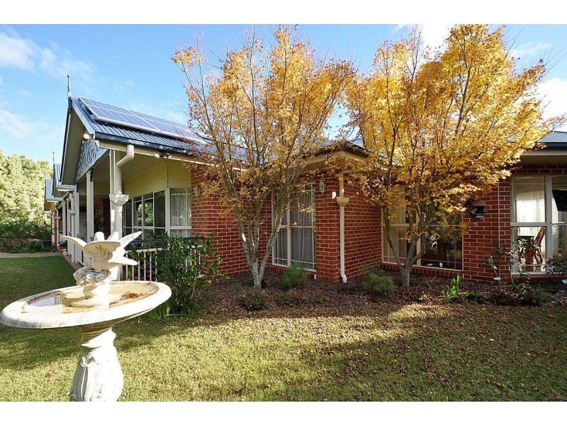 2 Sequoia Drive, North Tamborine QLD 4272