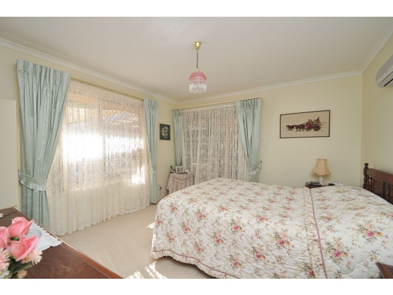 2 Cocos Street, Tamborine Mountain QLD 4272